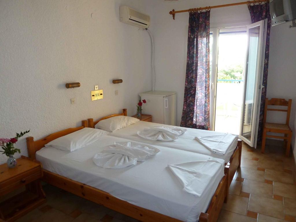 Paris Beach Hotel Іраіон Номер фото