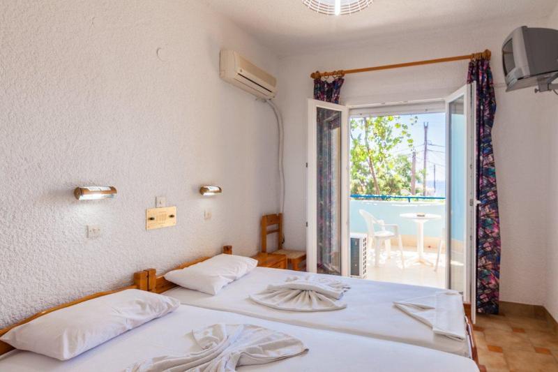 Paris Beach Hotel Іраіон Екстер'єр фото